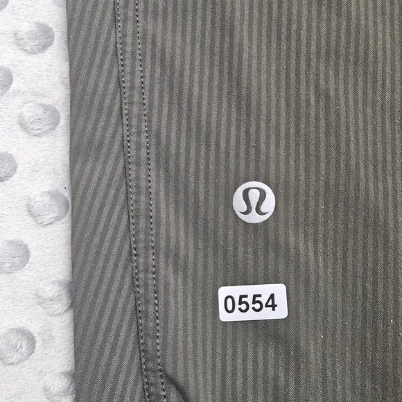 Lululemon Joggers Womens 8 Olive Green Dance Studio Mid Rise 28" - Picture 8 of 8